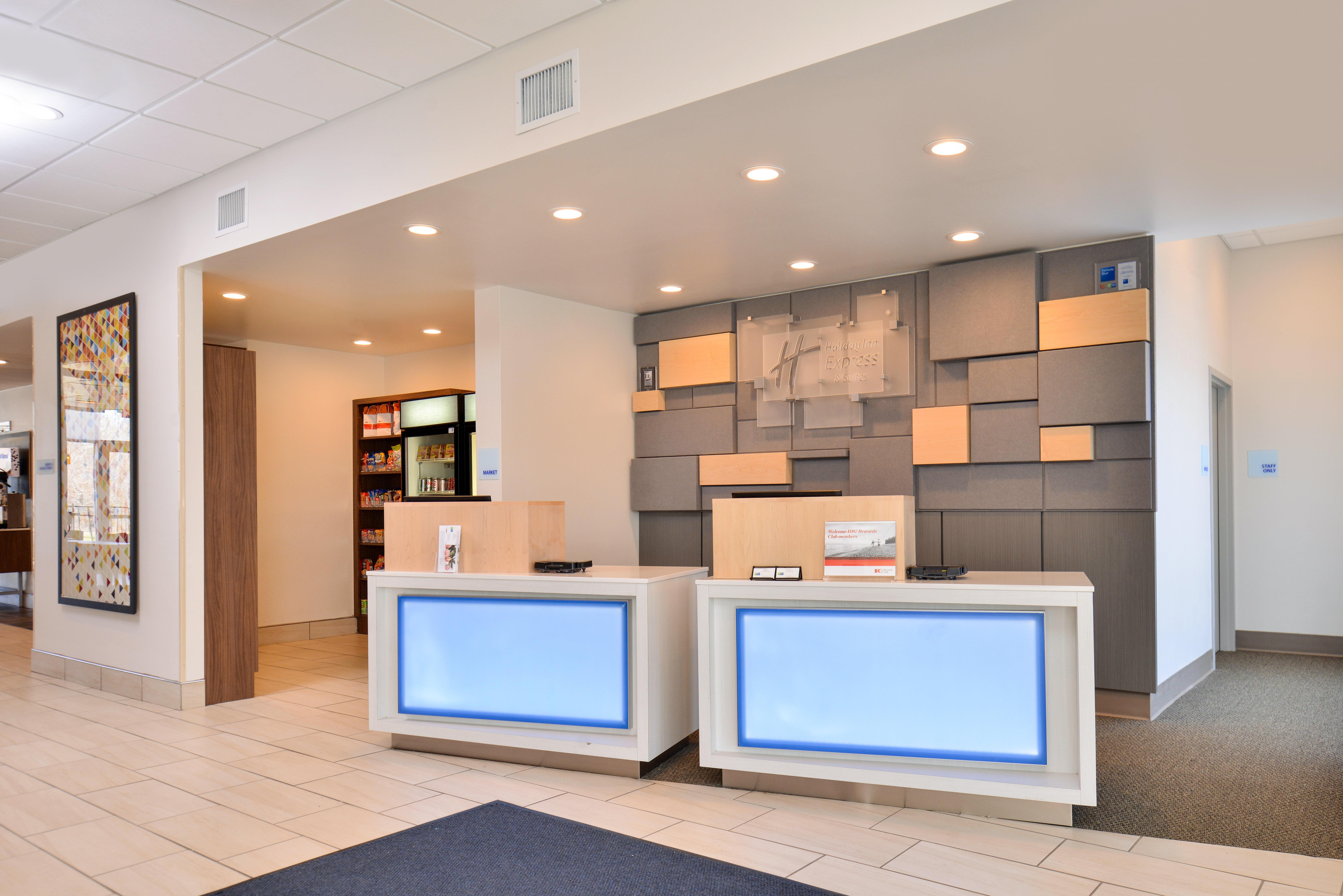 Holiday Inn Express & Suites Farmington Hills - Detroit By Ihg Esterno foto
