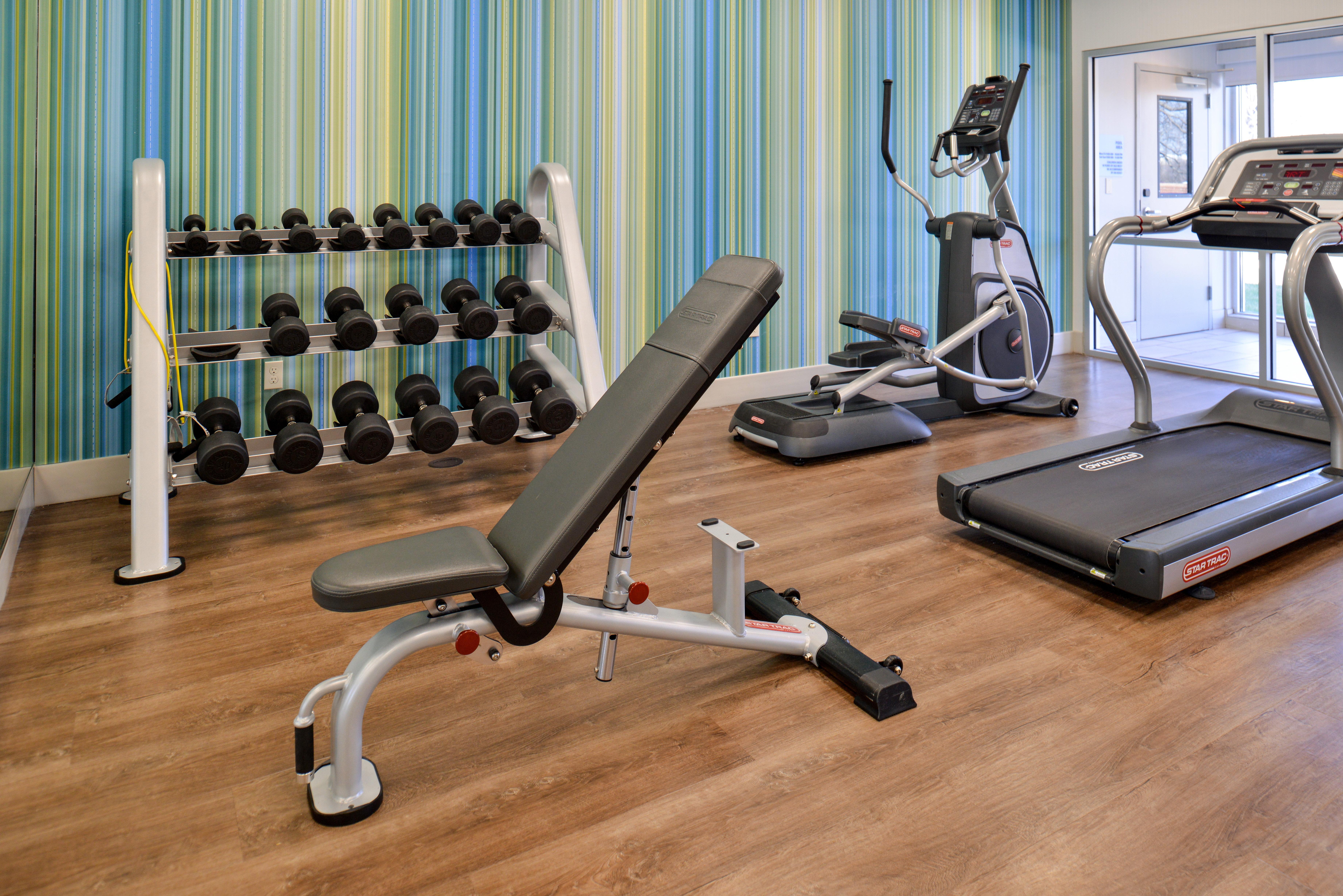 Holiday Inn Express & Suites Farmington Hills - Detroit By Ihg Esterno foto
