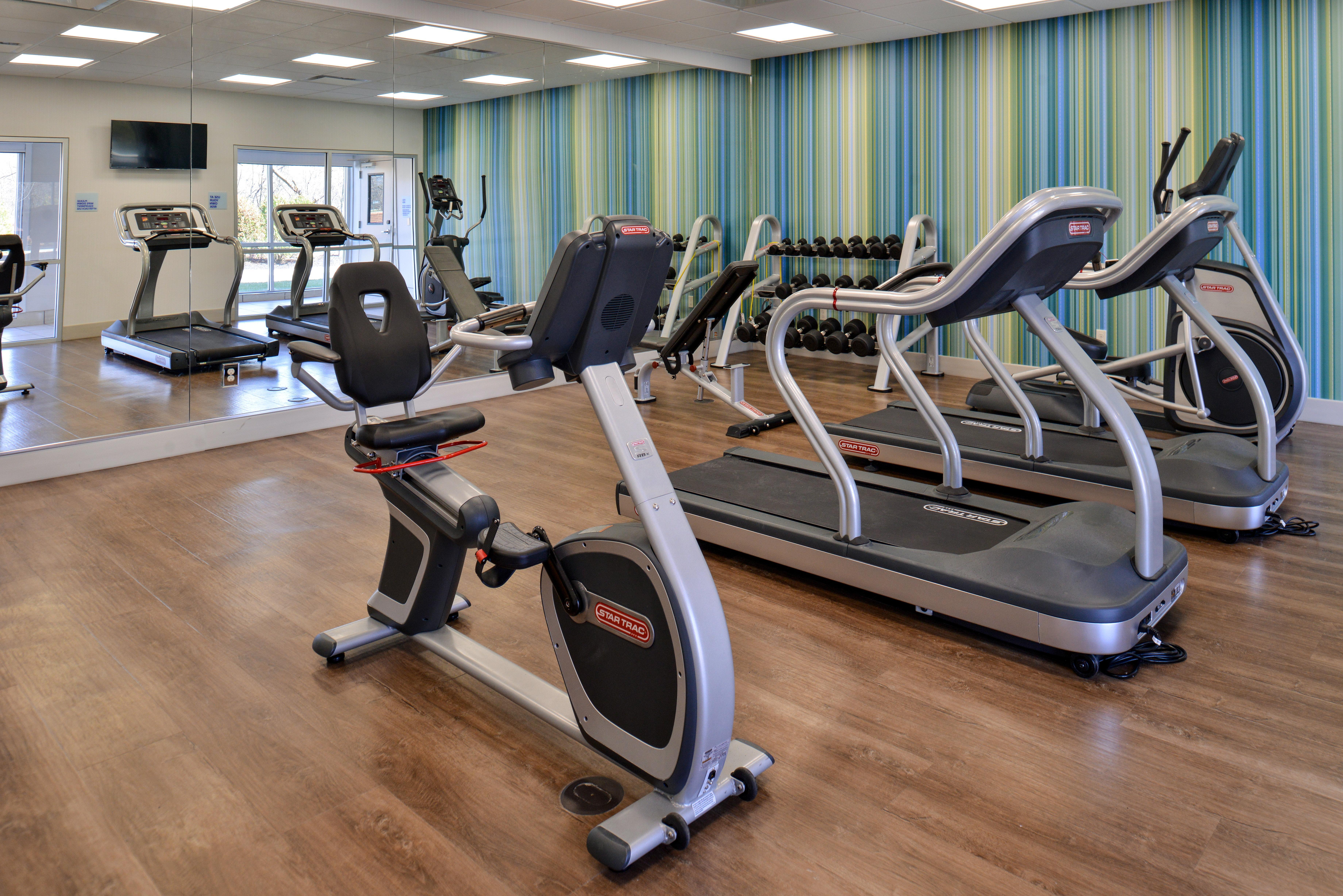 Holiday Inn Express & Suites Farmington Hills - Detroit By Ihg Esterno foto