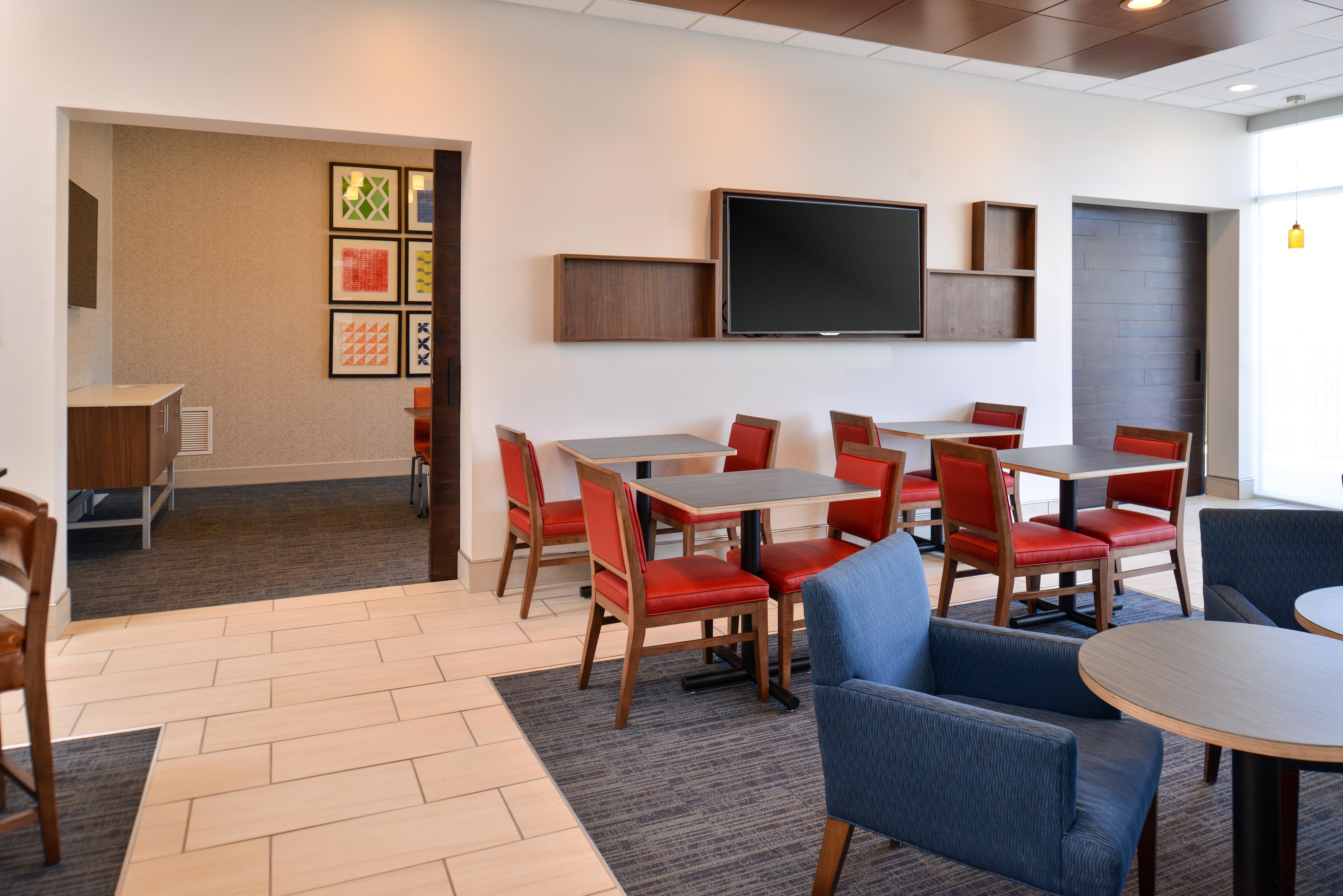 Holiday Inn Express & Suites Farmington Hills - Detroit By Ihg Esterno foto