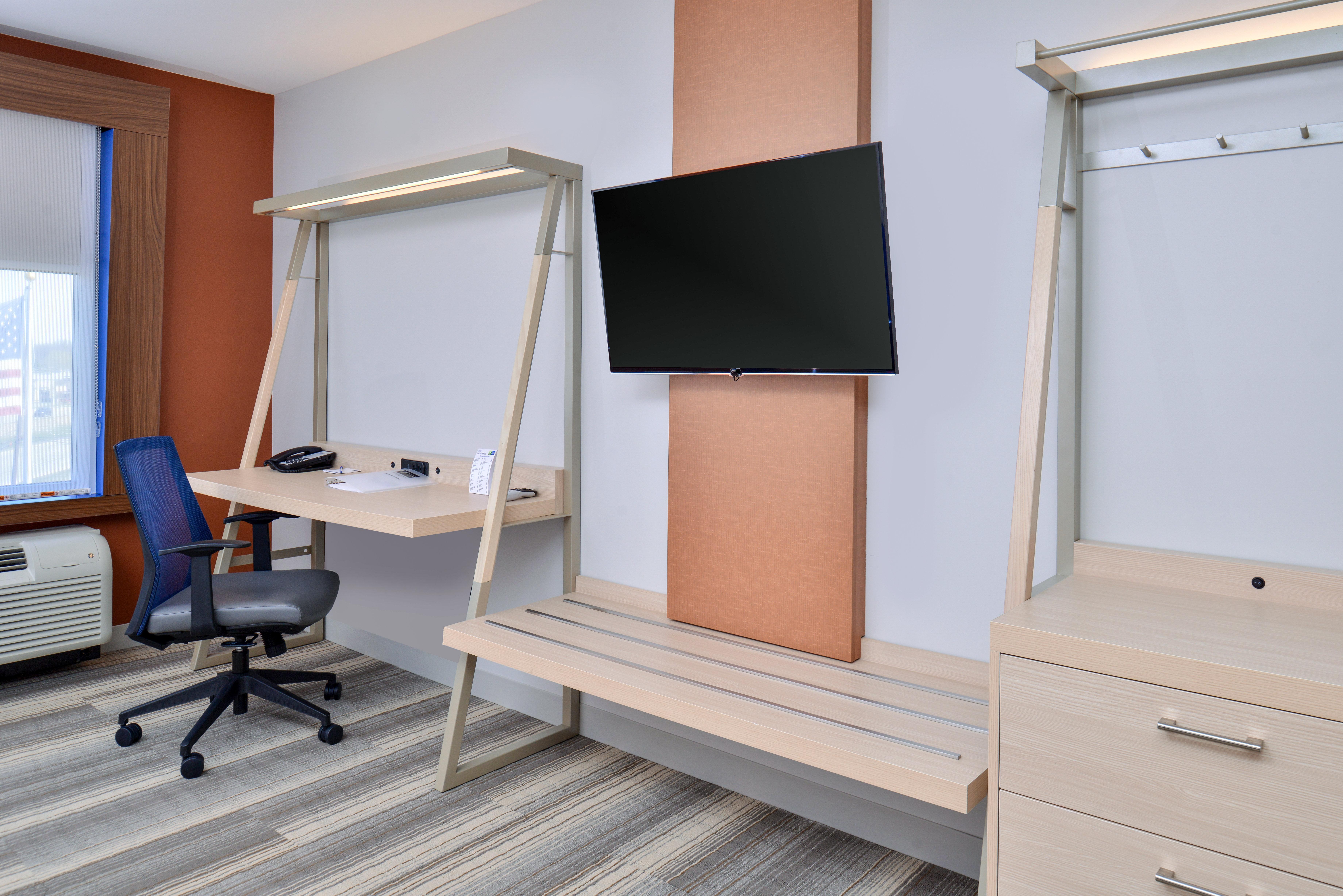 Holiday Inn Express & Suites Farmington Hills - Detroit By Ihg Esterno foto