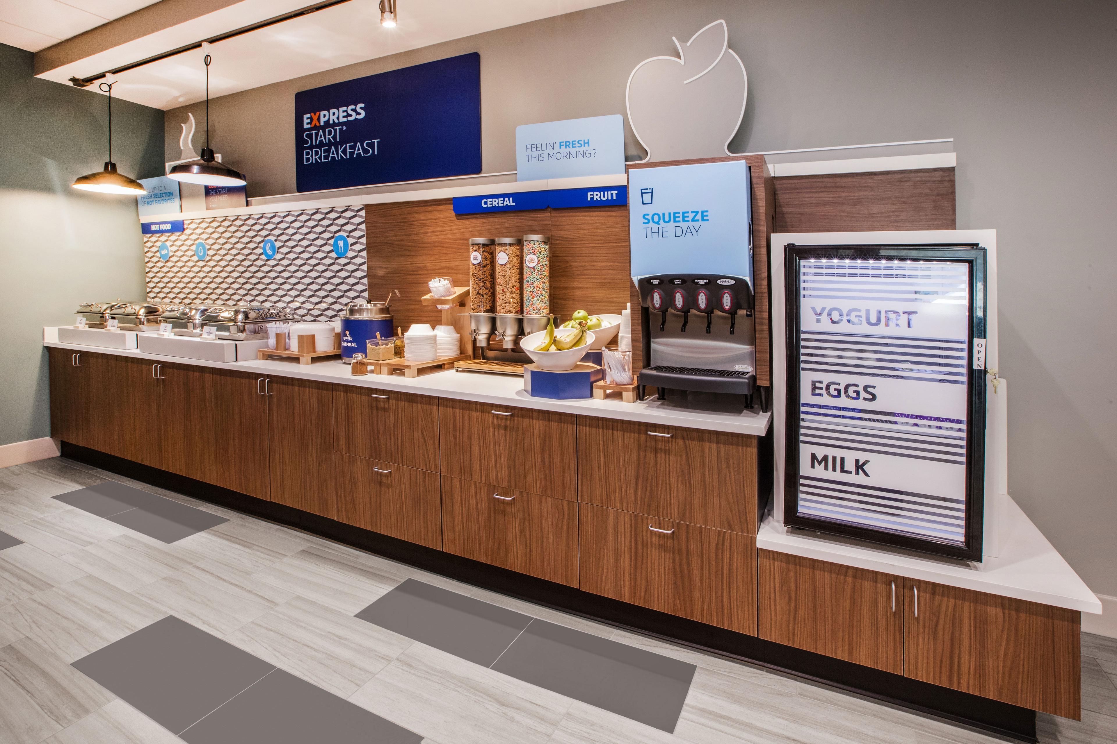 Holiday Inn Express & Suites Farmington Hills - Detroit By Ihg Esterno foto